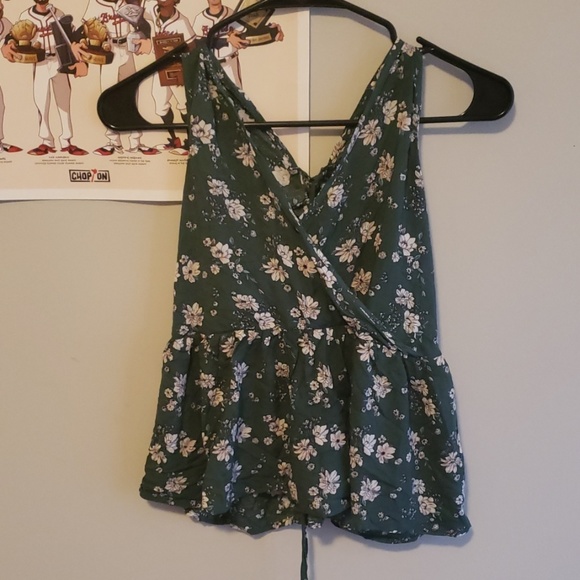 Hunter green floral tank top - Picture 3 of 4